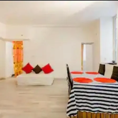 Super Apartment
